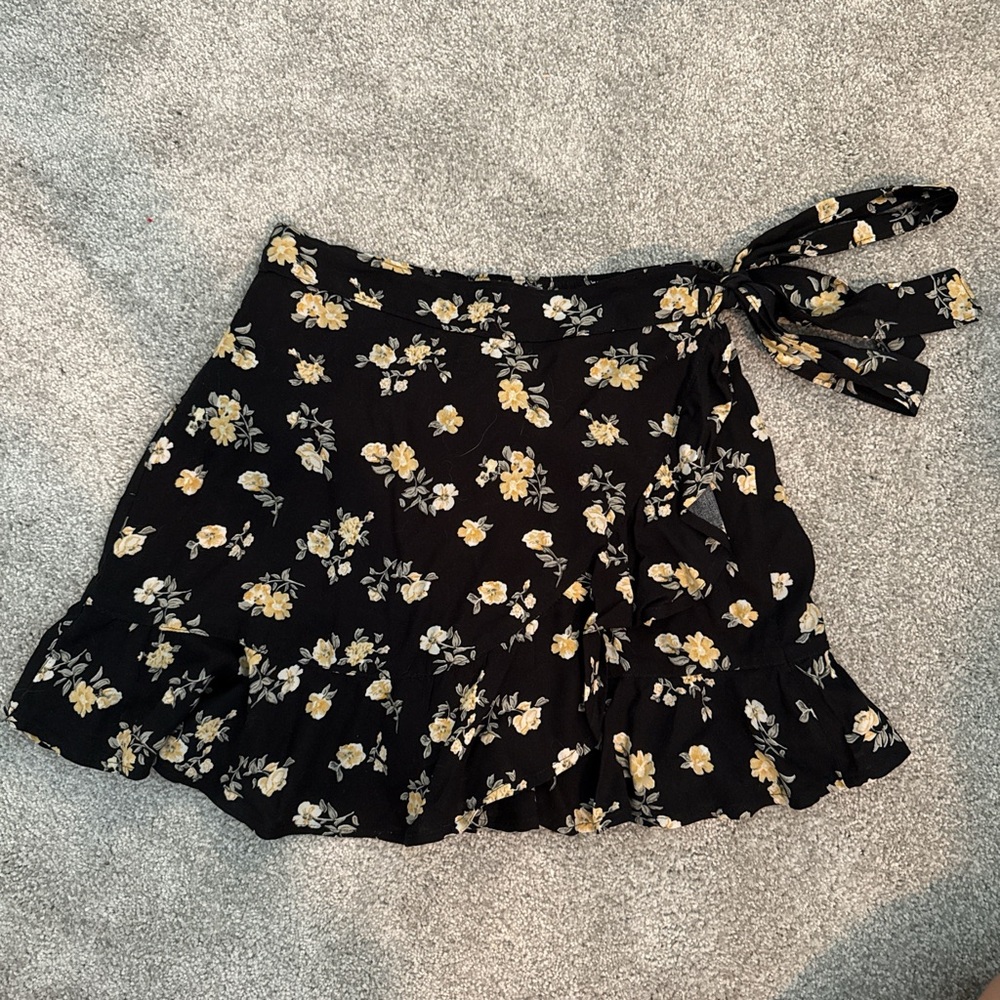 Hollister Gold Ruffled Wrap Mini Skirt